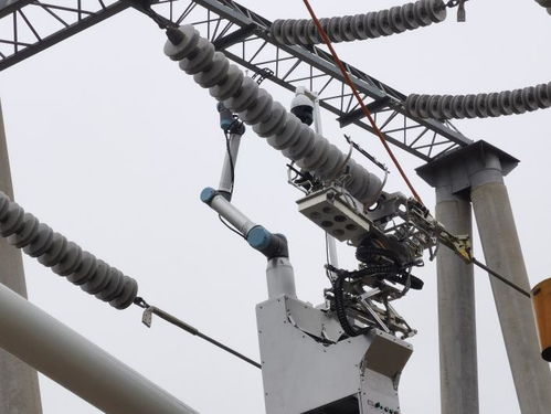 機器人高空作業給絕緣子串動手術 更安全 更高效